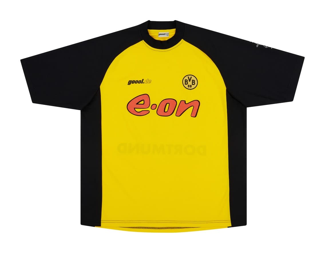 Borussia Dortmund 2001-2002 home kit — front